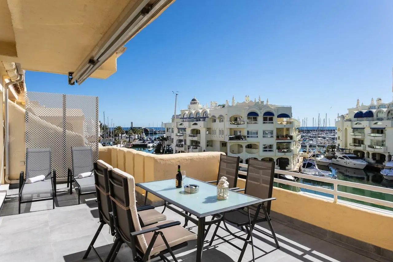 Magnifico apartamento con vistas en Puerto Marina Benalmádena