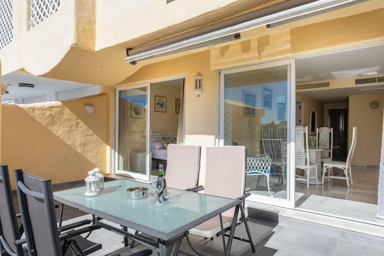 Magnifico apartamento con vistas en Puerto Marina Benalmádena