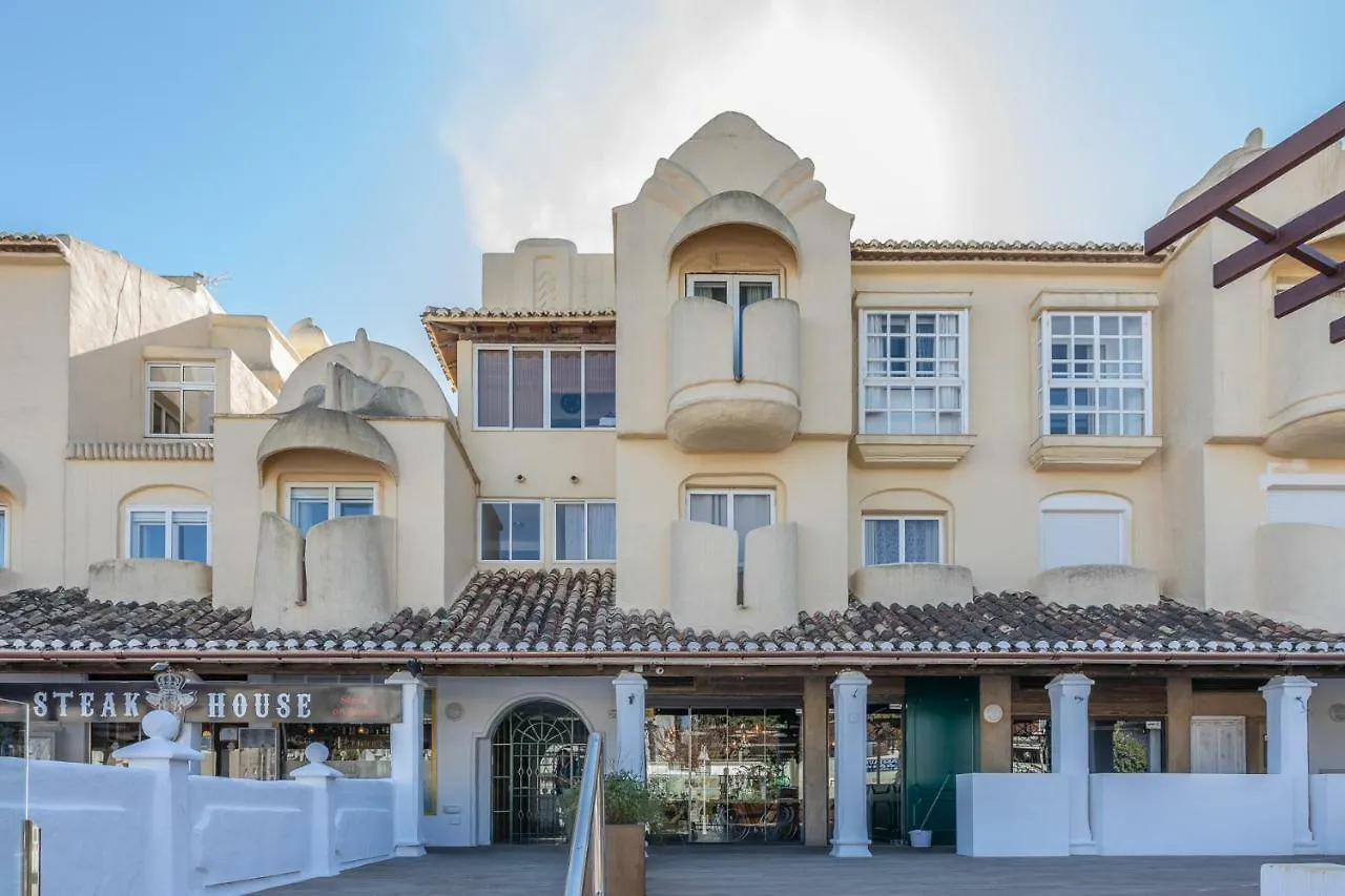 Magnifico apartamento con vistas en Puerto Marina Benalmádena